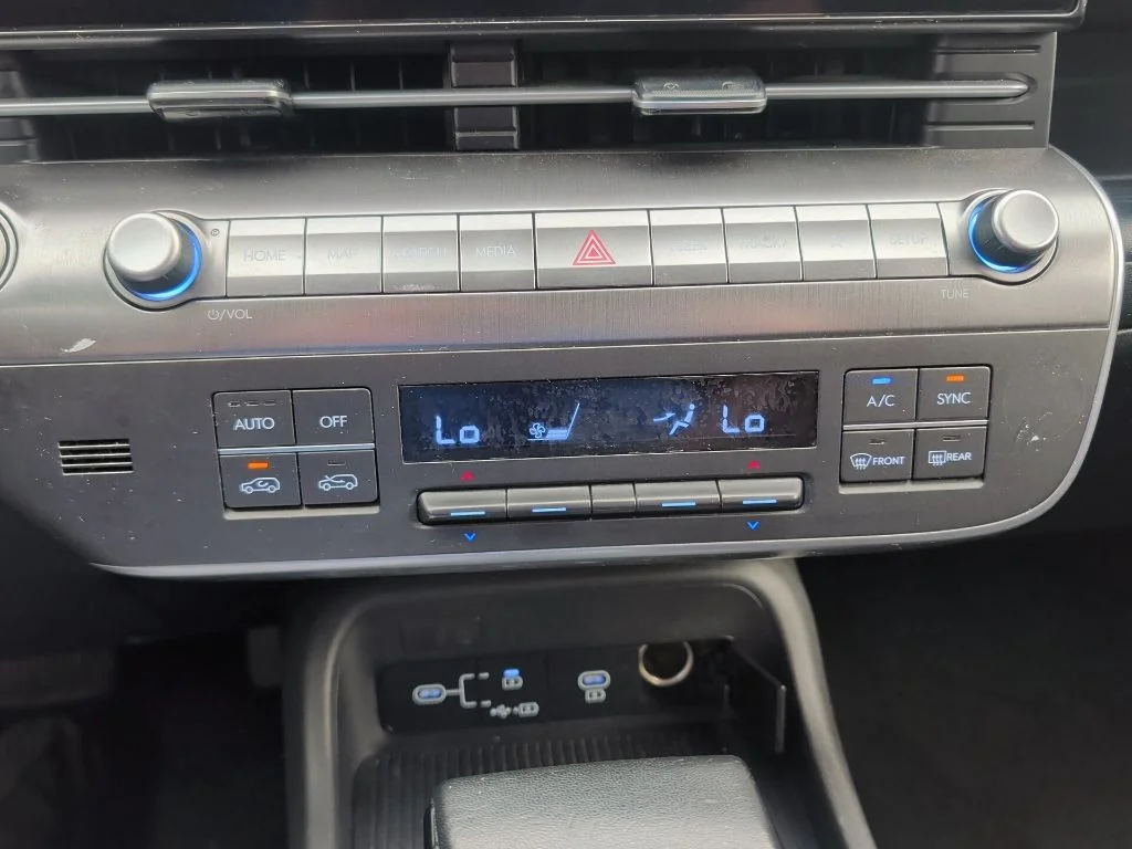 Used 2025 Gray Hyundai SEL image 13