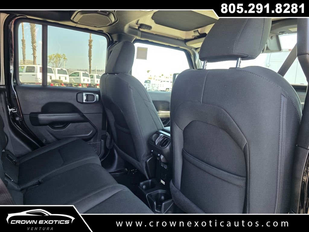 Used 2022 Black Jeep Overland image 15