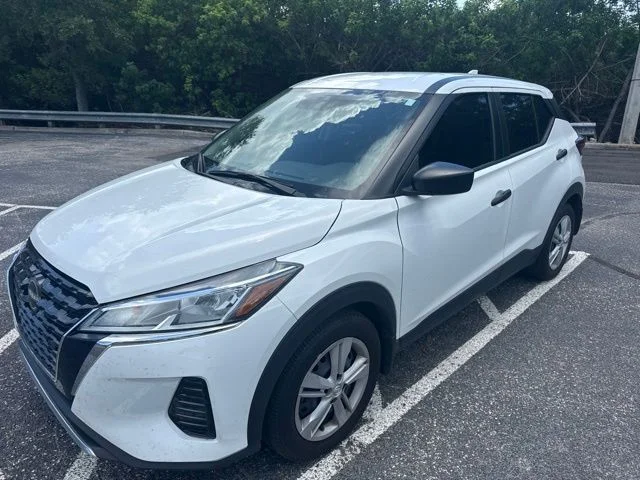 2024 Nissan Kicks S