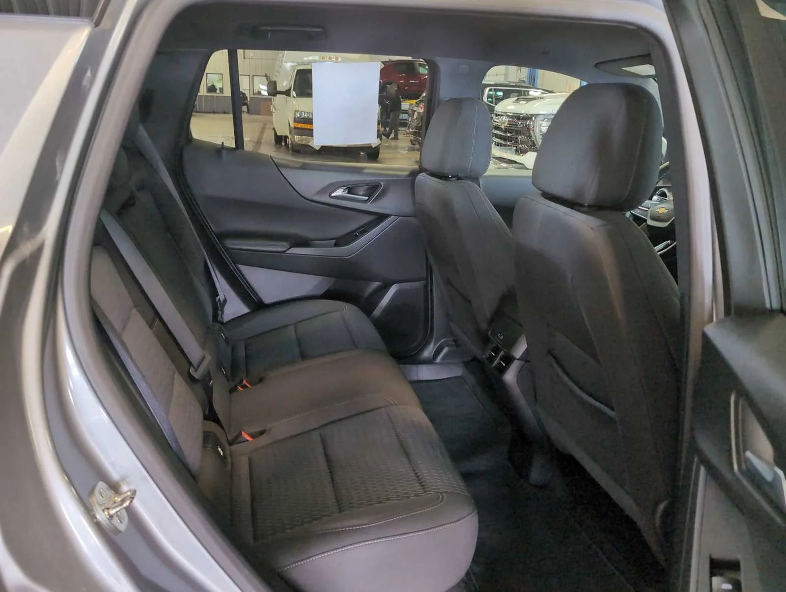 2025 Chevrolet Equinox LT - Photo 25