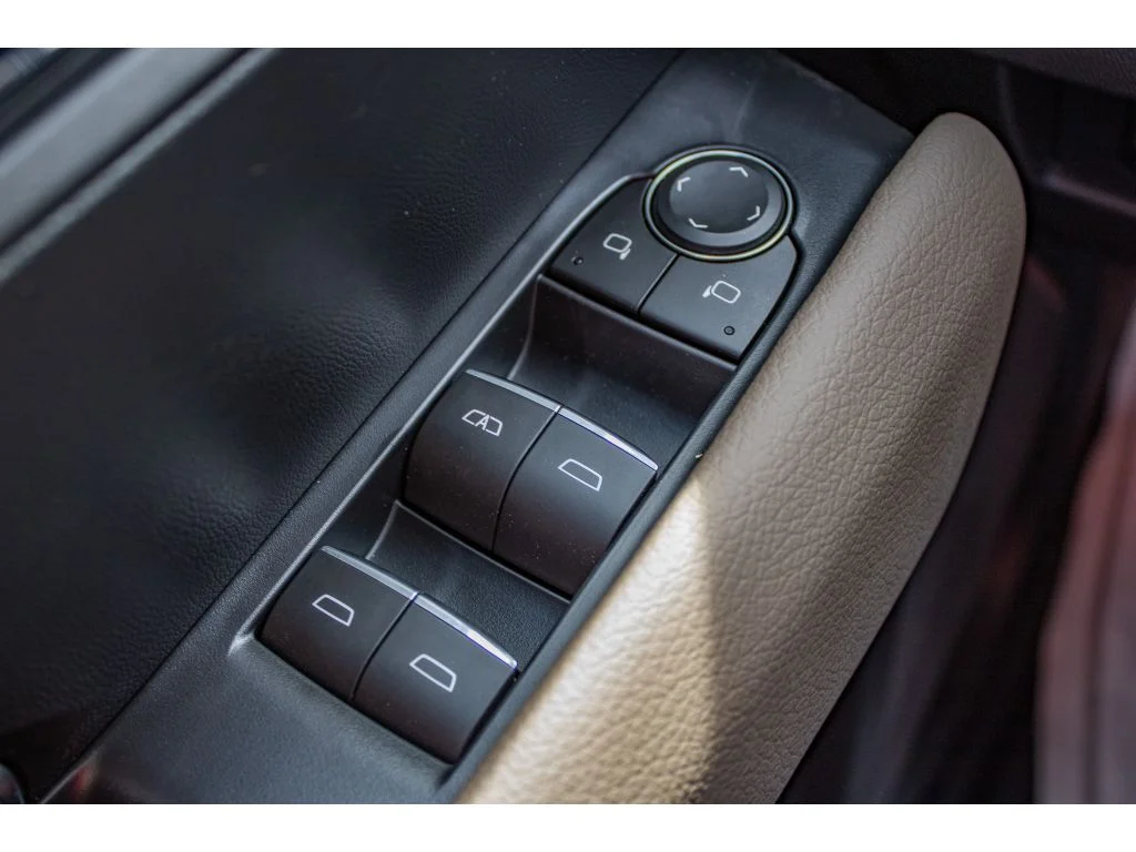 New 2026 GLACIER METALLIC GMC 4WD Denali image 34