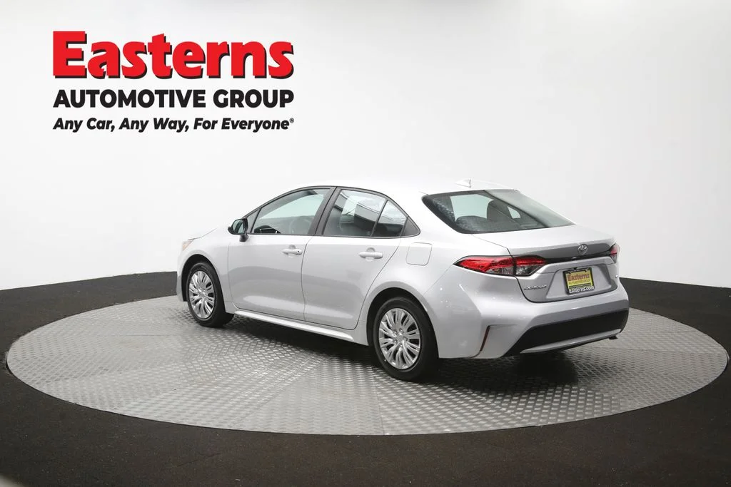 Used 2022 Silver Toyota LE image 63