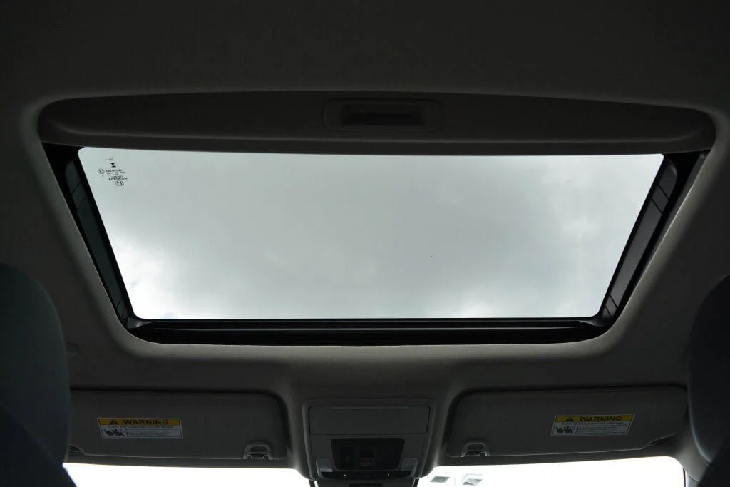 New 2026 Urban Gray Pearl Honda EX-L Hybrid image 7