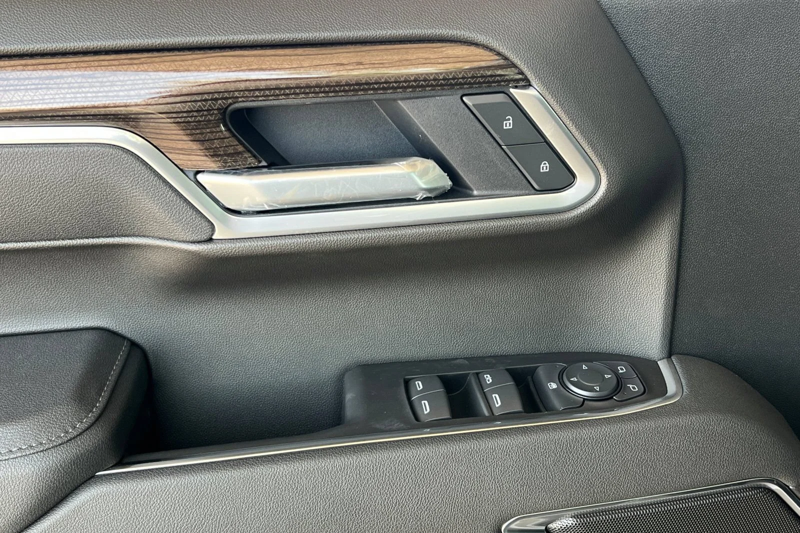 New 2026 Sterling Gray Metallic Chevrolet LT image 11