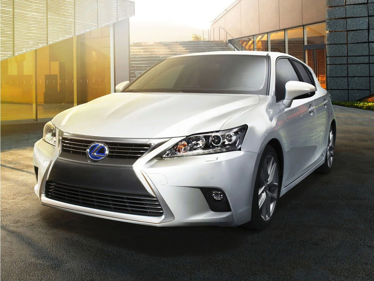 2015 Lexus CT 200h 200h's photo