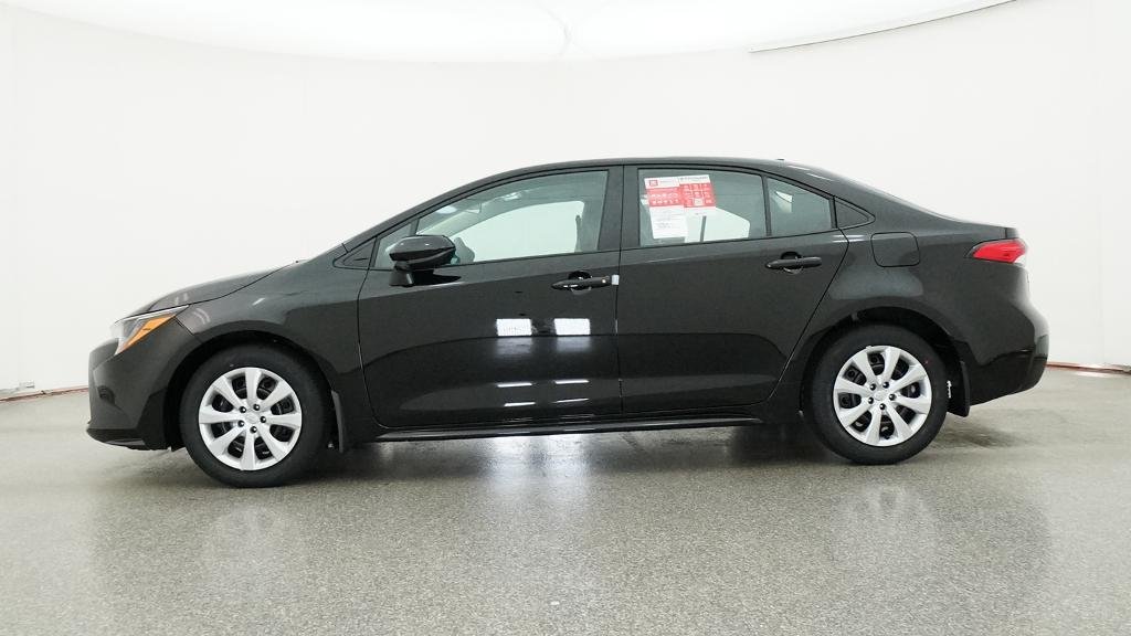 New 2026 Midnight Black Metallic Toyota LE image 2