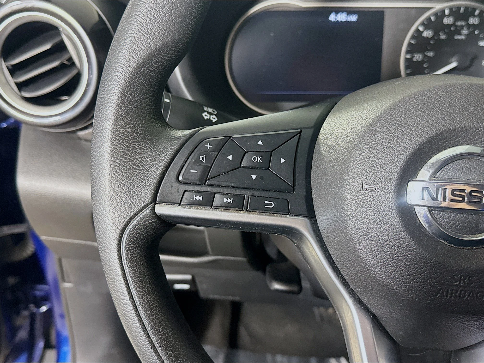Used 2020 Deep Blue Pearl/Fresh Powder Nissan SV image 10