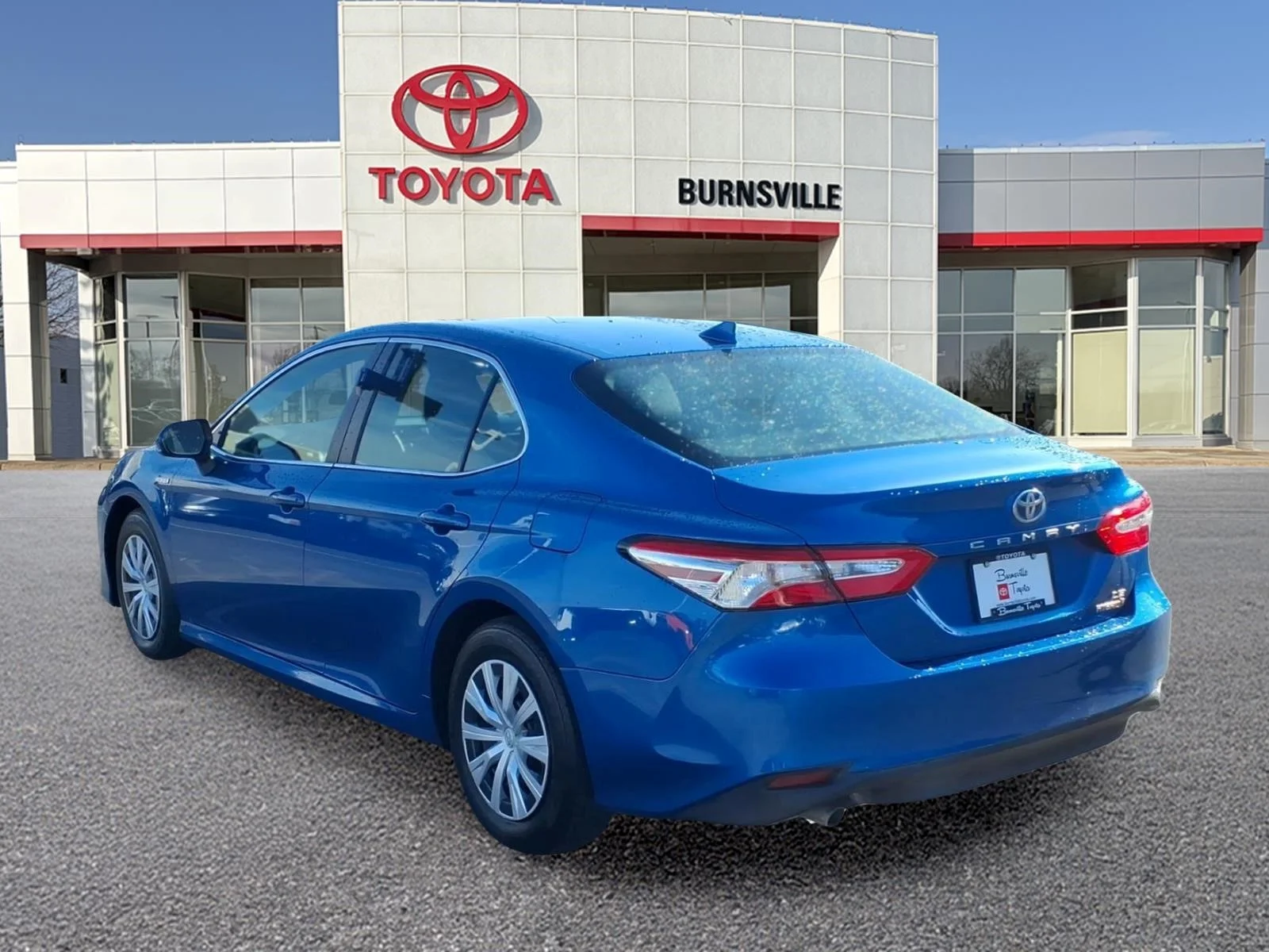 Used 2020 Blue Toyota LE image 6