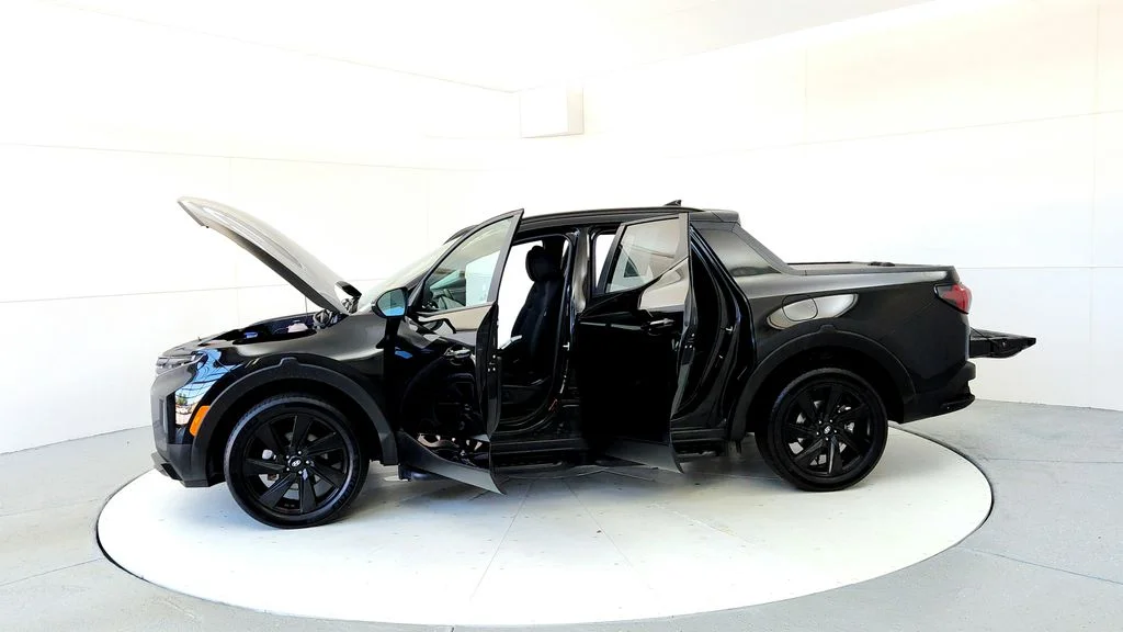 Used 2023 Black Hyundai NIGHT image 10