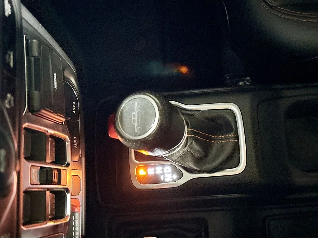 Used 2021 Gray Jeep Mojave image 18