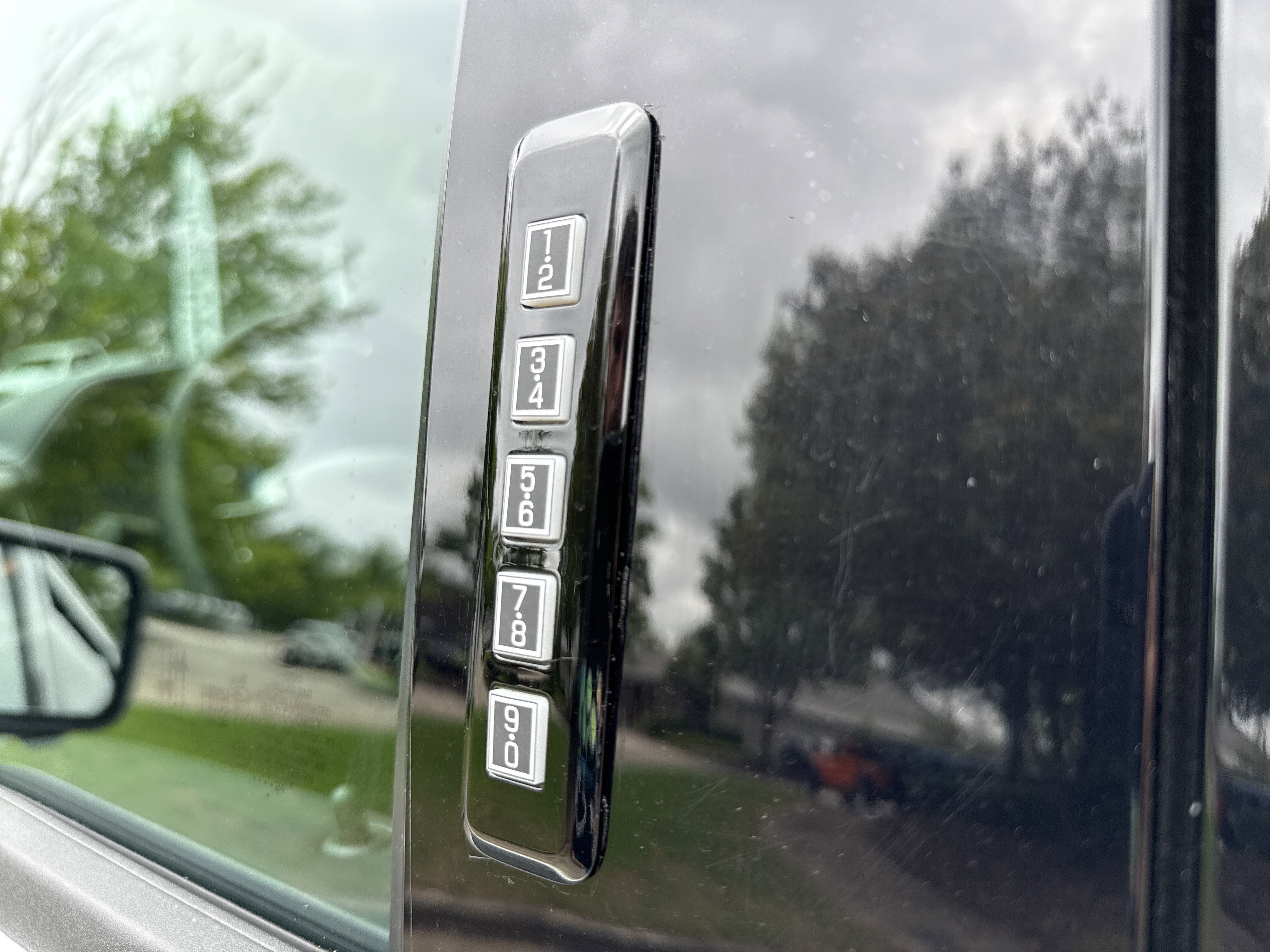 Used 2024 White Metallic Ford Platinum image 24