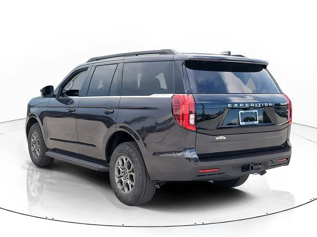 New 2027 Gray Metallic Ford Active image 7