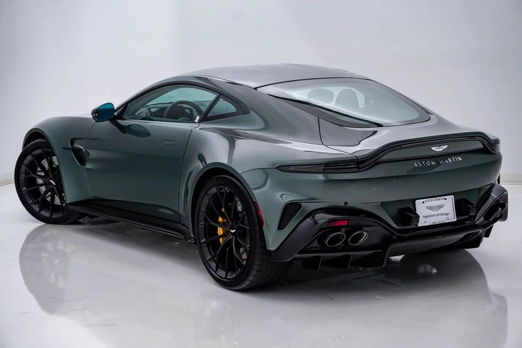Used 2025 Q Chiltern Green Aston Martin Coupe image 10