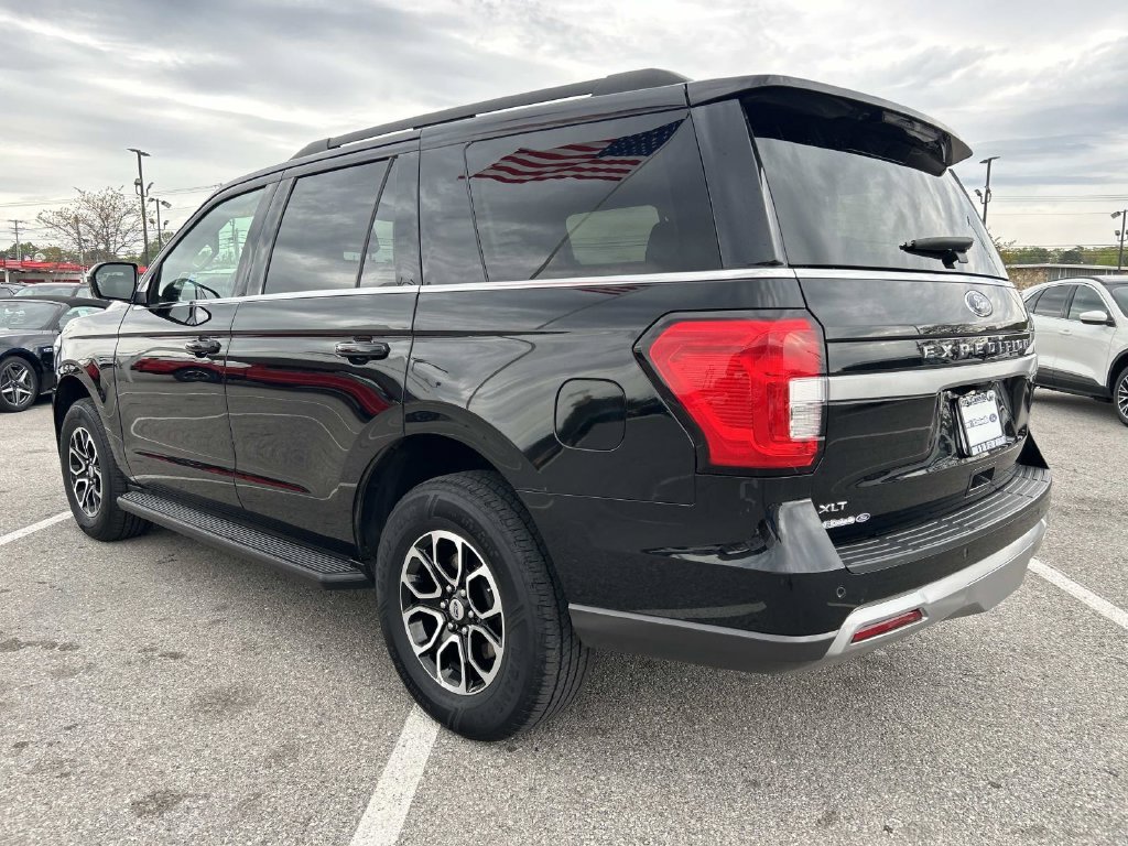 Certified Used 2024 Black Metallic Ford XLT image 6