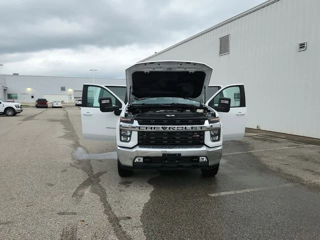 Used 2023 White Chevrolet LT image 10