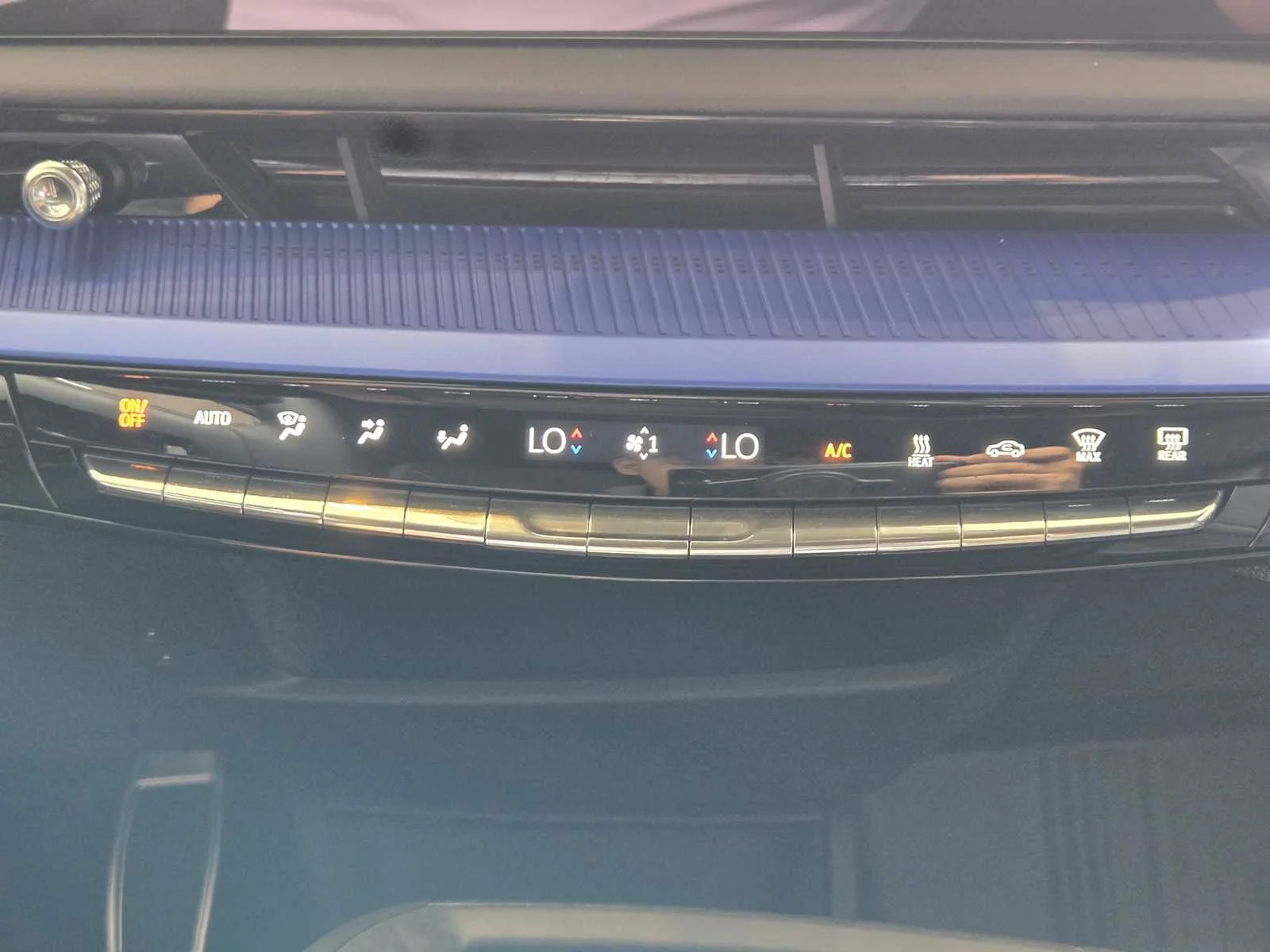 New 2026 Argent Silver Metallic Cadillac V-Series image 13