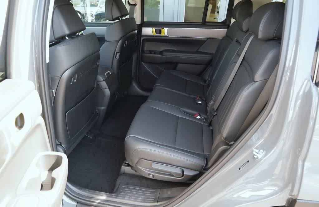 New 2026 Hampton Gray Hyundai SEL FWD image 21