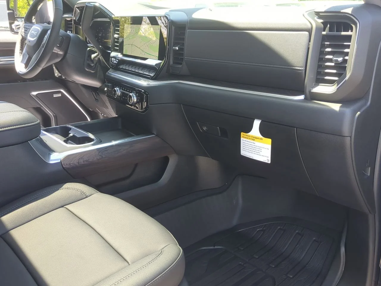 New 2026 Onyx Black GMC SLT image 30