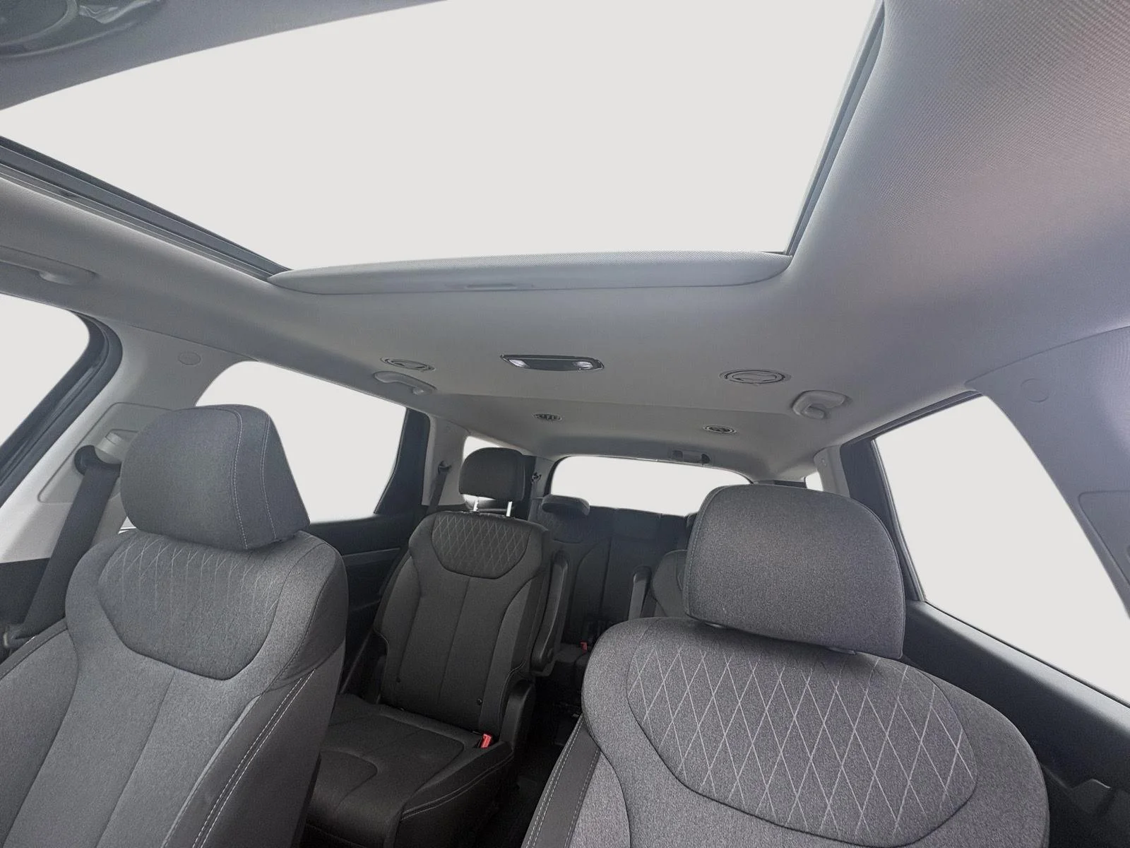 Used 2020 Black Hyundai SEL image 5