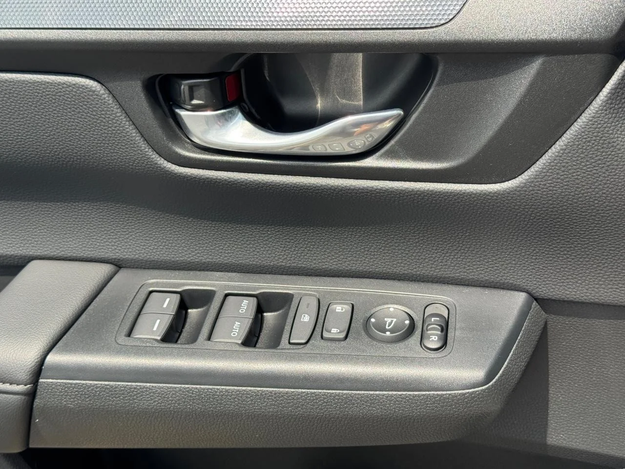 2026 Honda CR-V EX - Photo 25