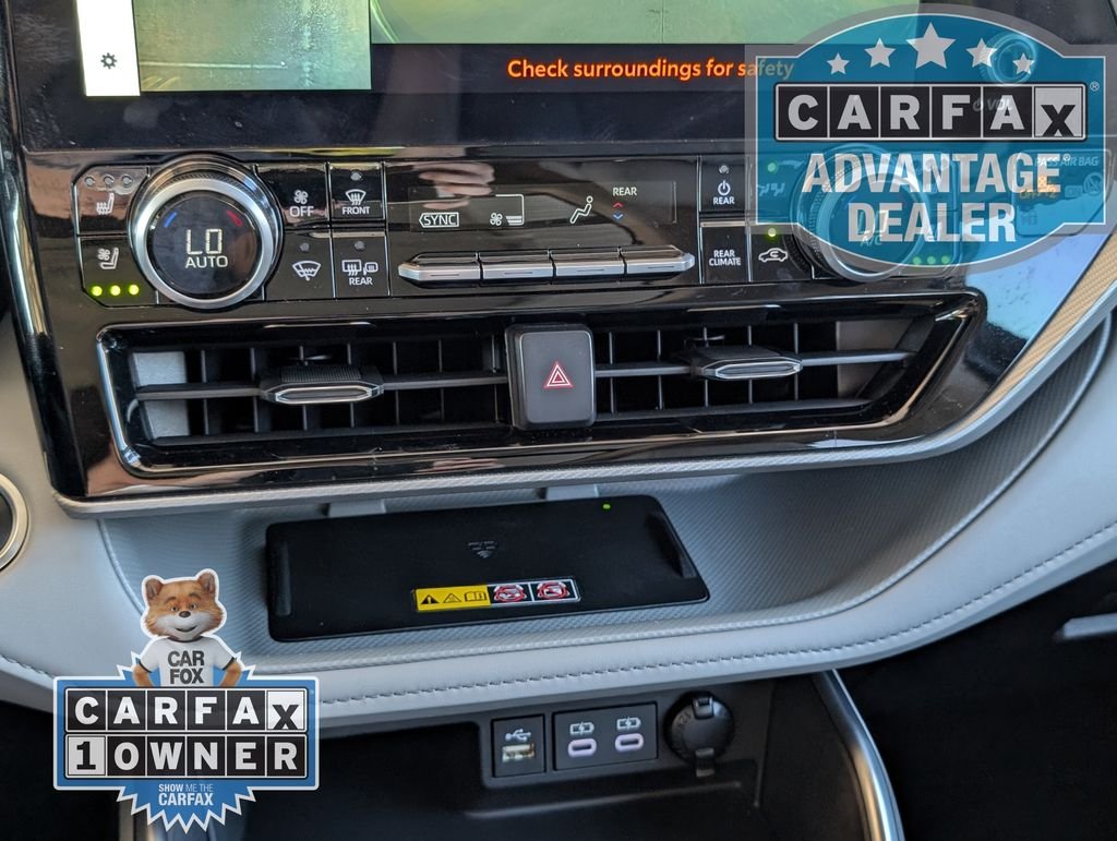 Used 2025 Green Toyota Platinum image 9