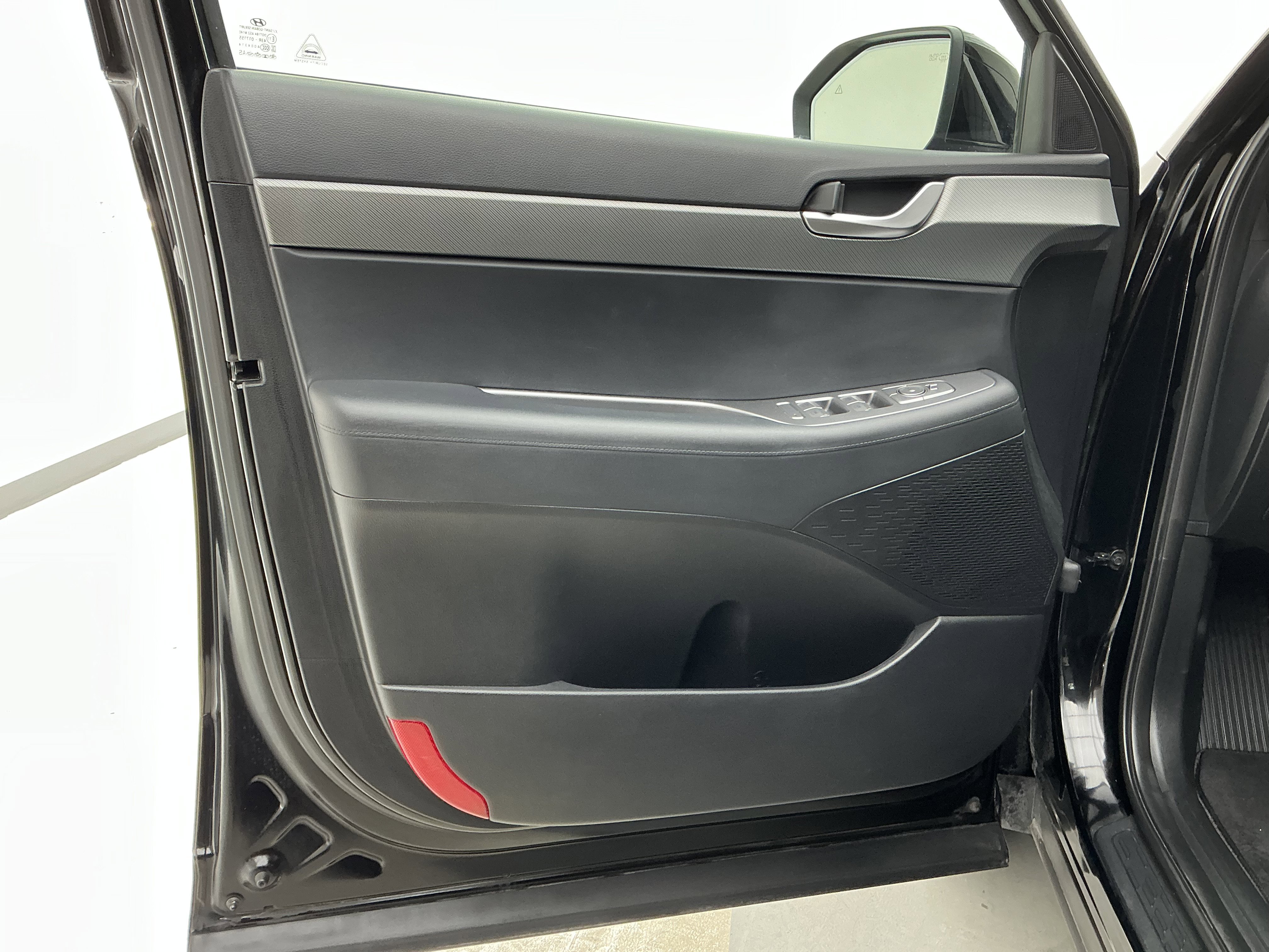 Certified Used 2023 Abyss Black Pearl Hyundai XRT image 16