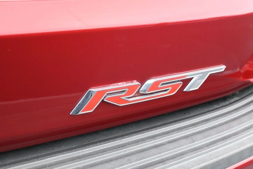Used 2022 Cherry Red Tintcoat Chevrolet RST image 44