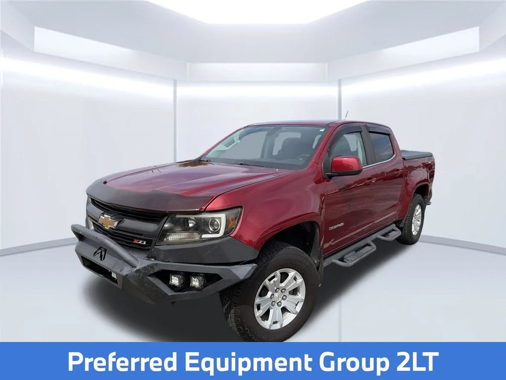 Used 2018 Red Chevrolet LT image 4