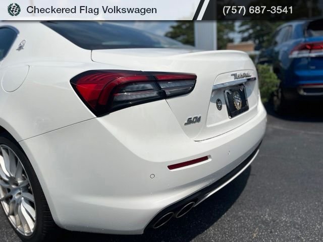 Used 2021 Bianco Maserati S Q4 GranLusso image 9