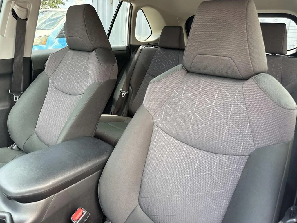 Used 2024 White Toyota XLE image 21