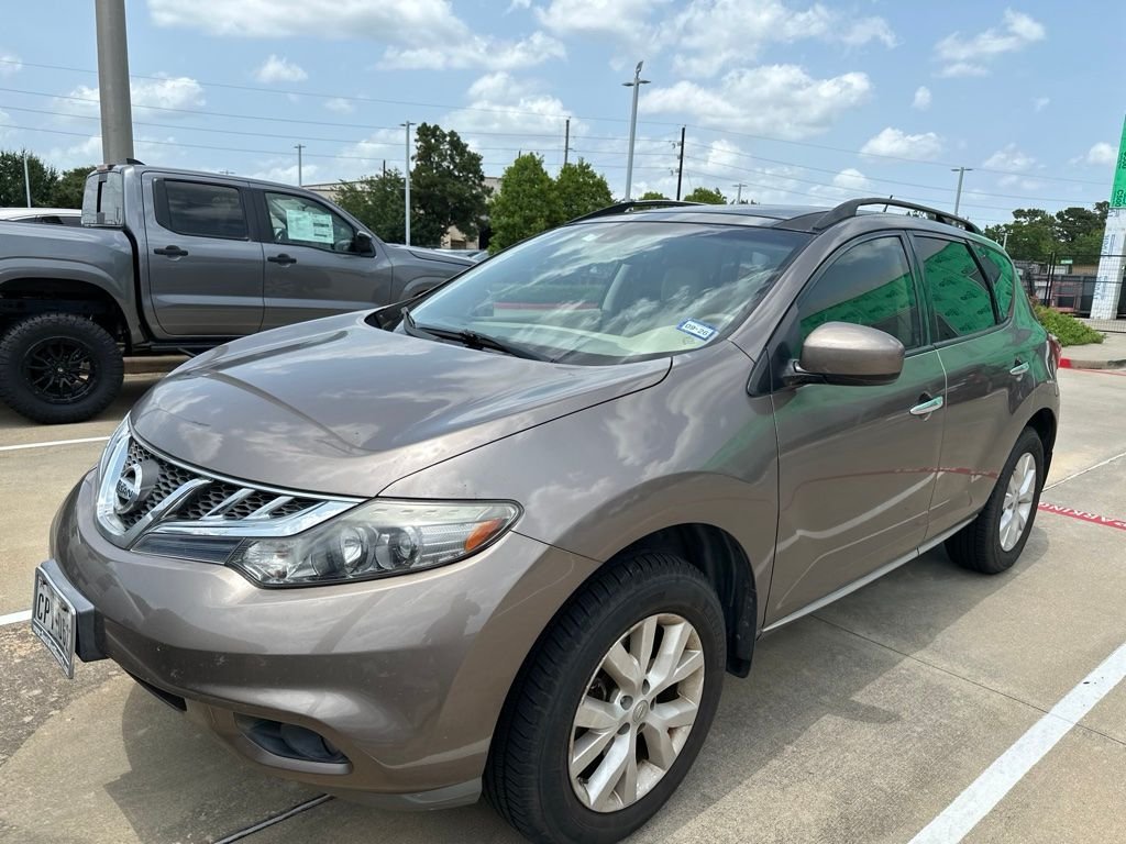 Used 2013 Brown Nissan SL image 1
