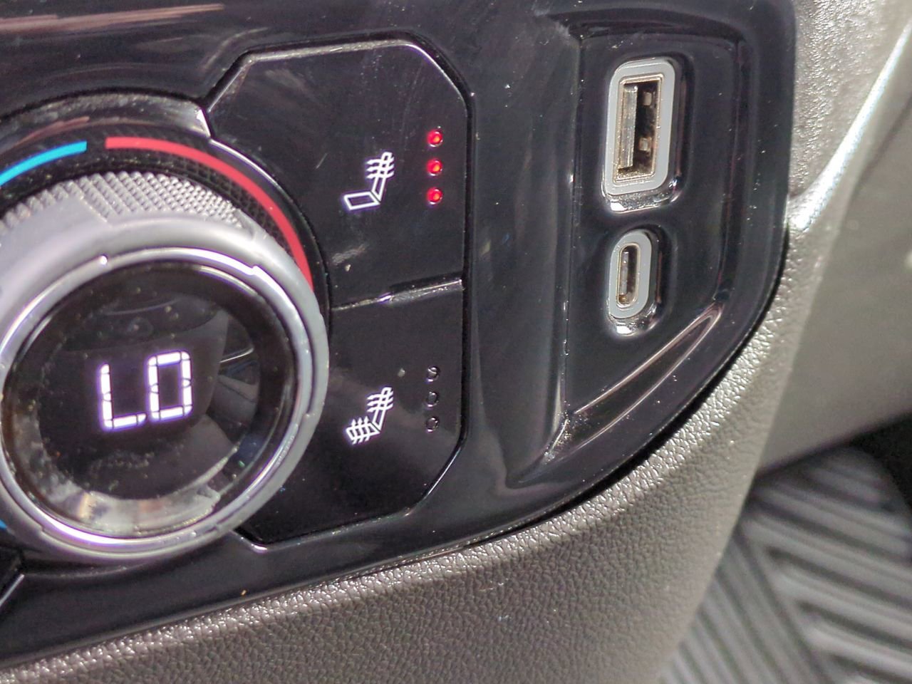 Used 2024 Sterling Gray Metallic Chevrolet LT image 20