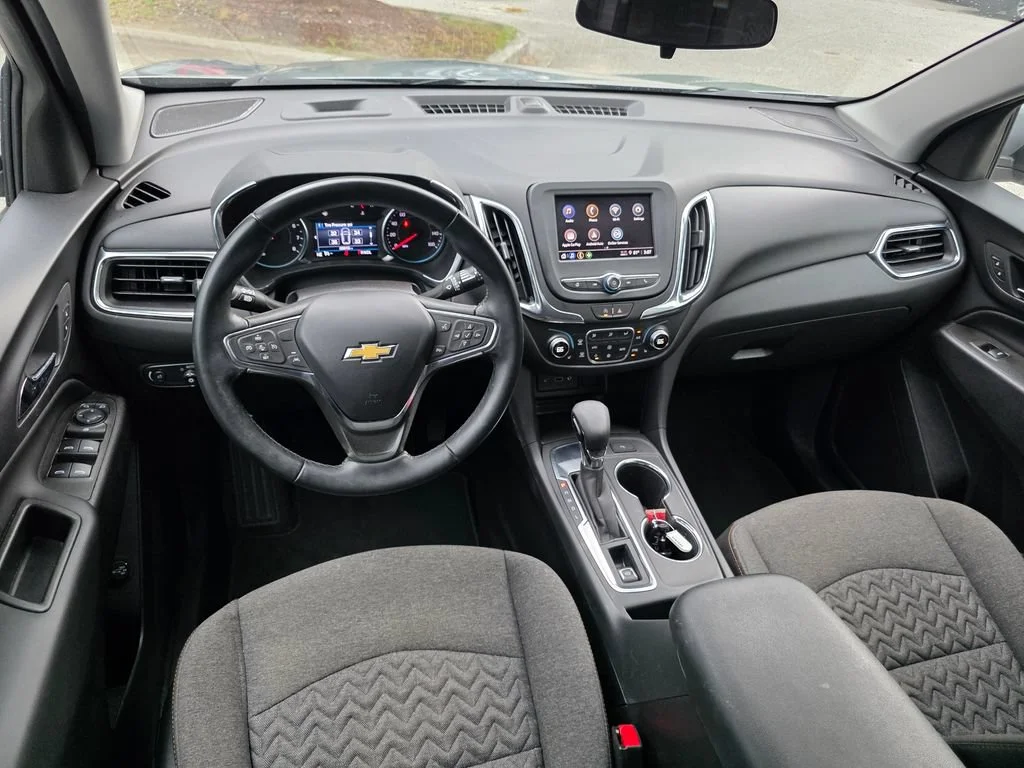 Used 2024 Sterling Gray Metallic Chevrolet LT image 27