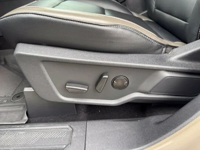 Used 2025 Gray Ford Outer Banks image 21