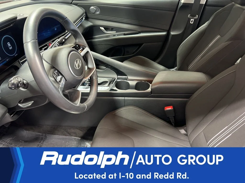 2025 Hyundai Elantra SEL - Photo 9