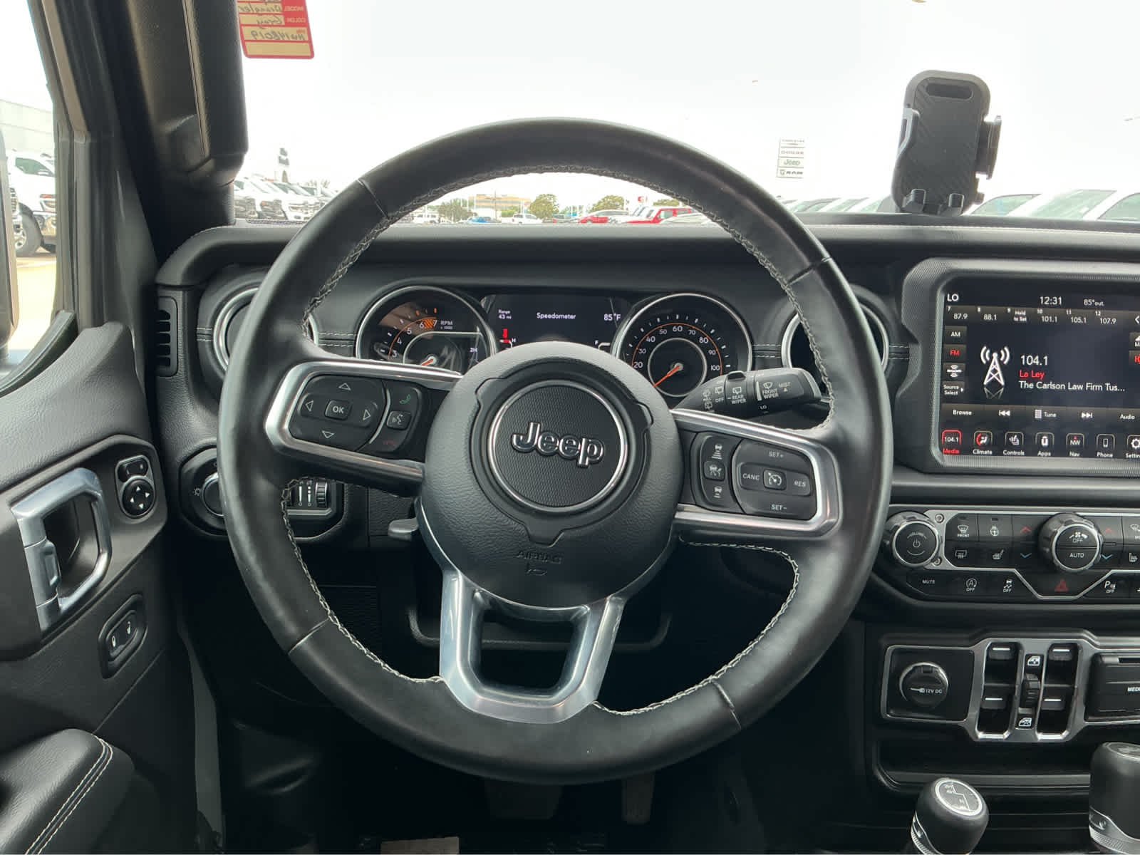 Used 2022 Sting-Gray Clearcoat Jeep Unlimited Sahara image 24