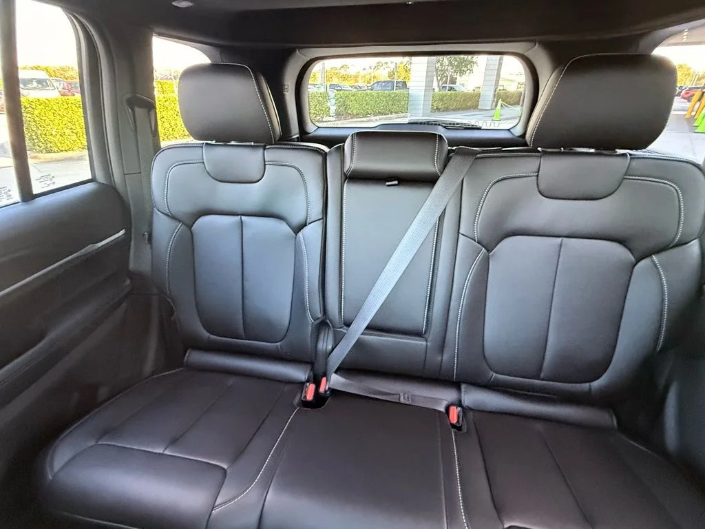 New 2026 Steel Blue Exterior Paint Jeep Limited image 24