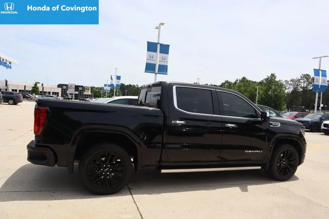 Used 2024 Onyx Black GMC Denali image 3