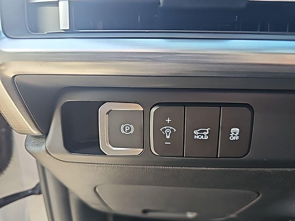 2026 Hyundai Santa Fe Limited - Photo 15