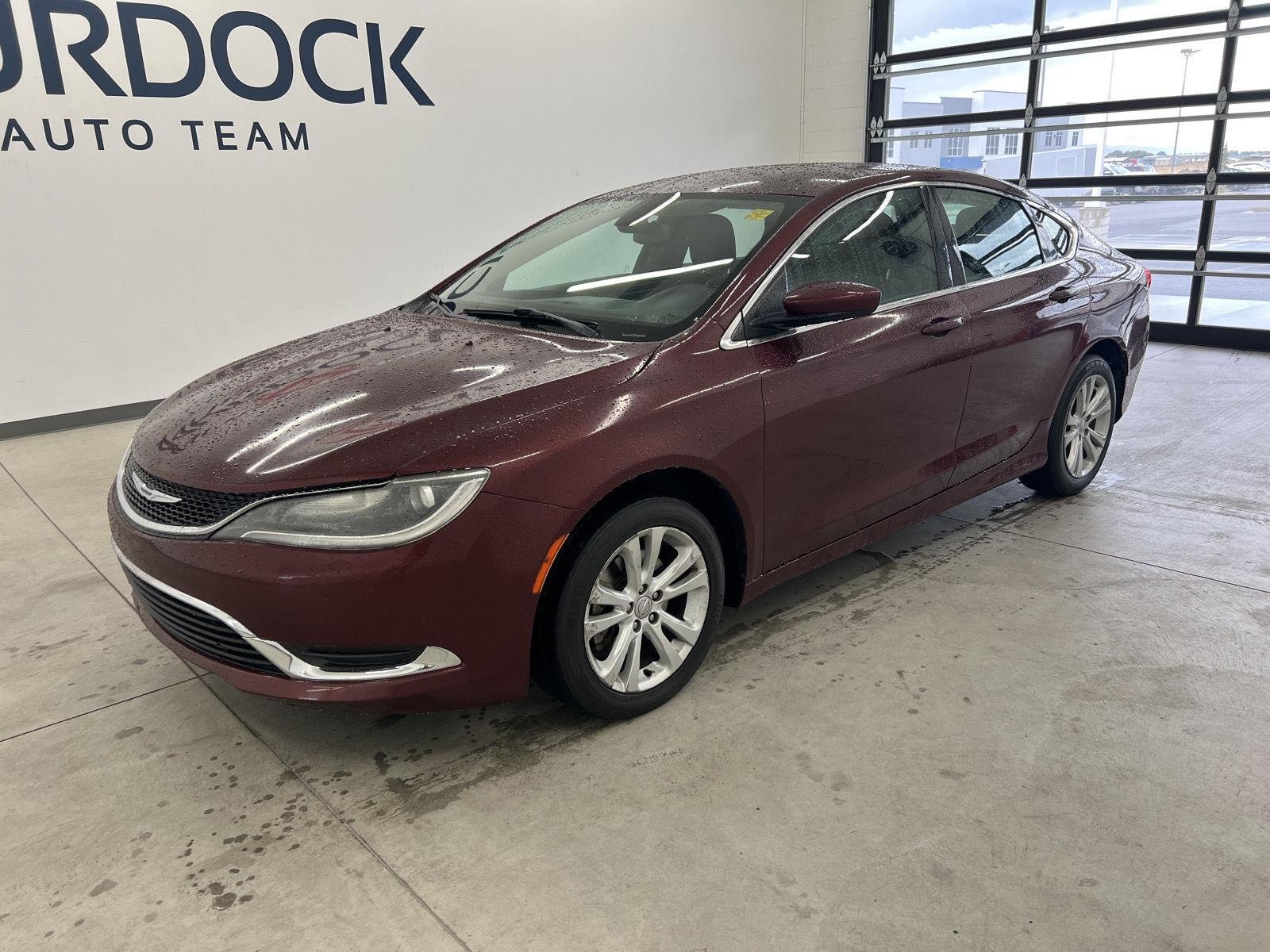 Used 2015 Velvet Red Pearlcoat Chrysler Limited image 6