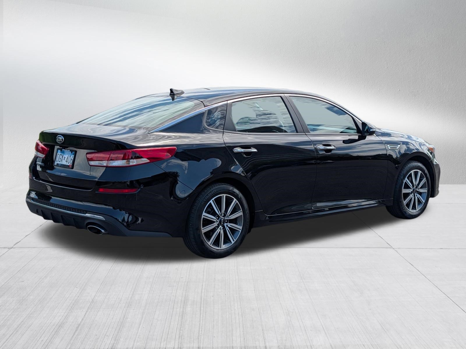 Certified Used 2019 Ebony Black Kia LX image 7