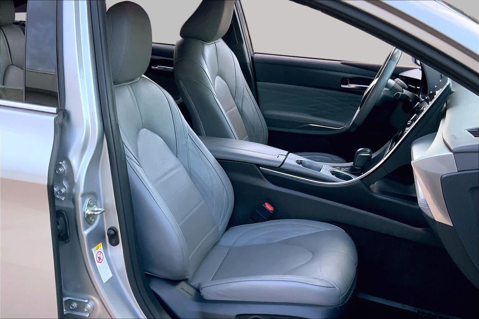 Used 2019 Celestial Silver Metallic Toyota Hybrid Limited image 9