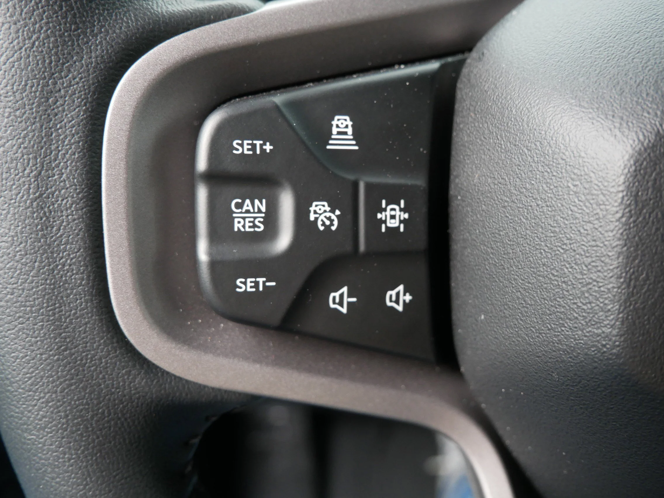 New 2025 Azure Gray Metallic Ford Badlands image 27