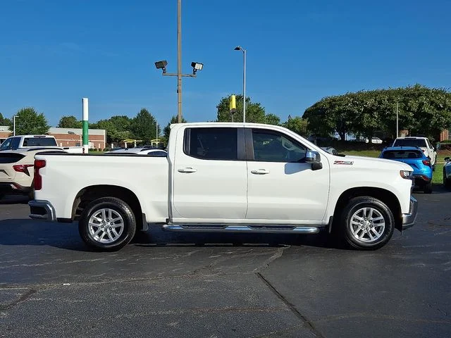 Used 2019 White Chevrolet LT image 7