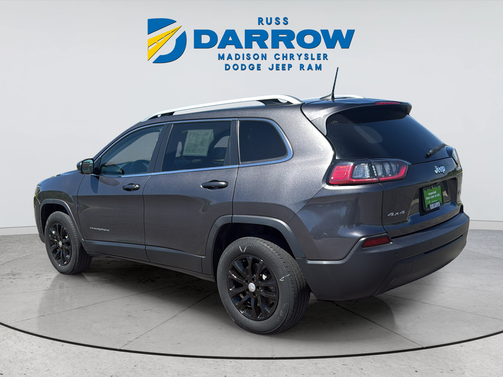 Used 2021 Gray Jeep Latitude Plus image 3