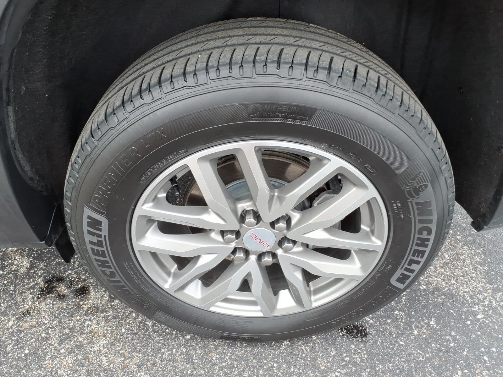 2023 GMC Acadia SLT - Photo 10