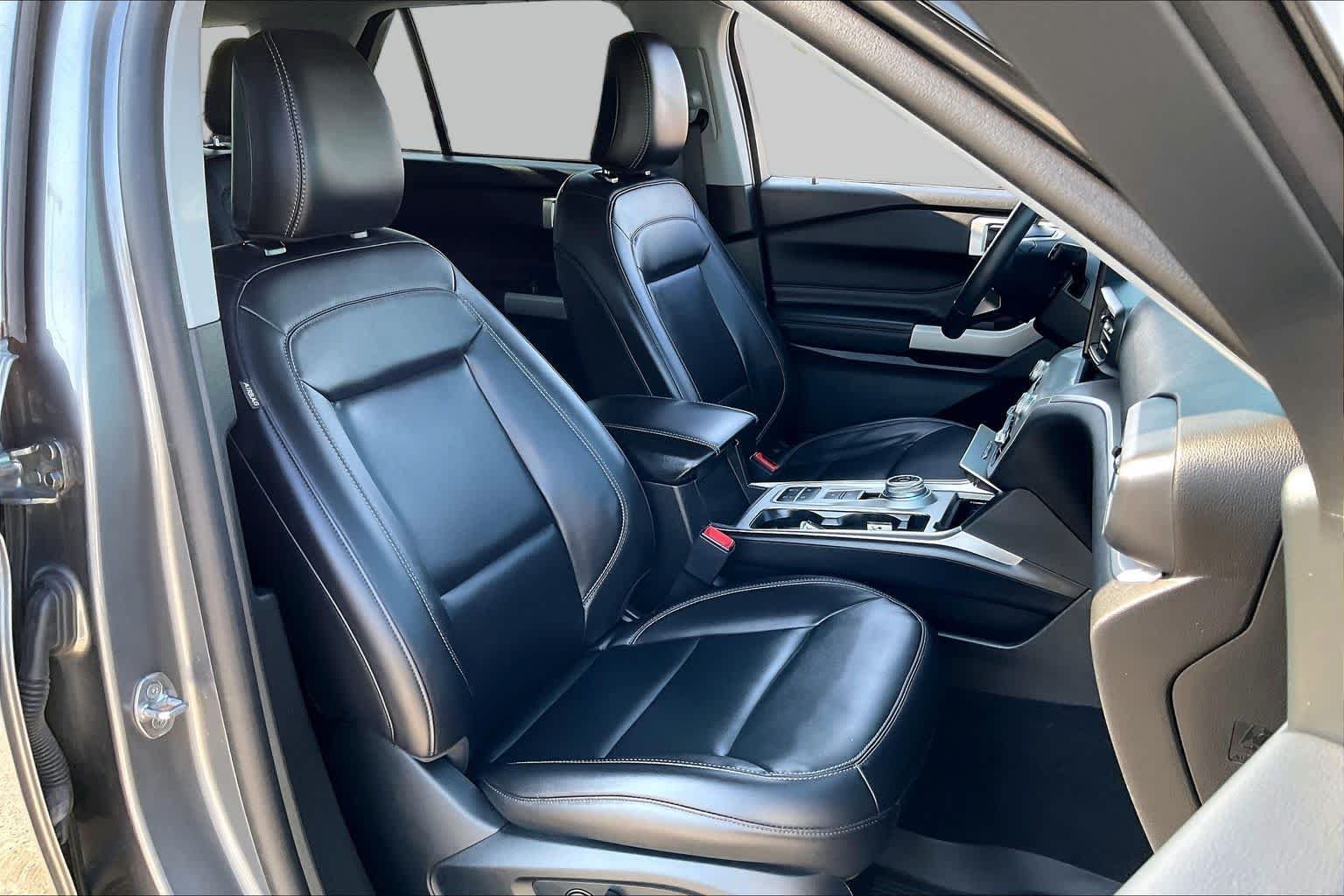 Used 2023 Carbonized Gray Metallic Ford XLT image 9