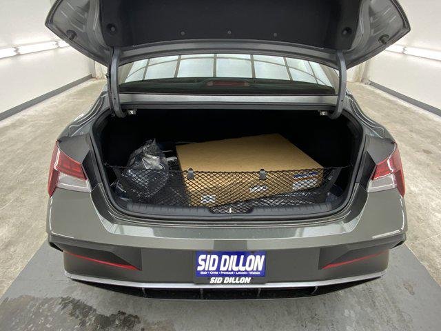 New 2026 Amazon Gray Hyundai SEL Sport image 7