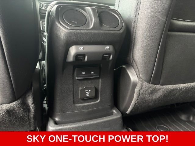 Used 2023 White Jeep Sahara image 16
