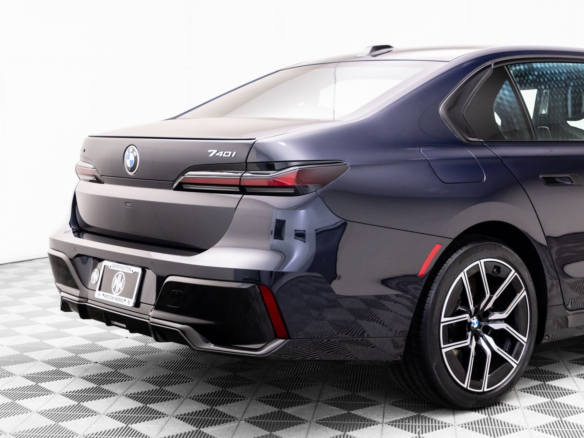 Certified Used 2025 Carbon Black Metallic BMW 740i xDrive image 37